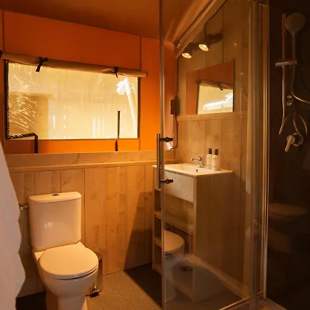 Luxury tent Dutchen Erfgoedpark De Hoop Glamping Uitgeest