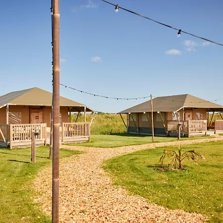 Luxe tent Dutchen Erfgoedpark De Hoop Glamping Uitgeest