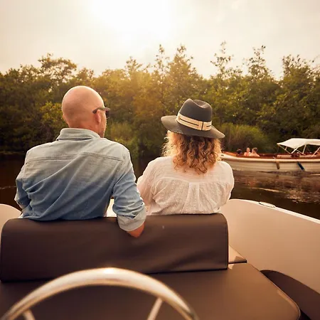 Dutchen Erfgoedpark De Hoop Glamping Luxe tent Uitgeest