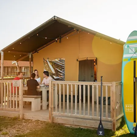 Dutchen Erfgoedpark De Hoop Glamping * Uitgeest